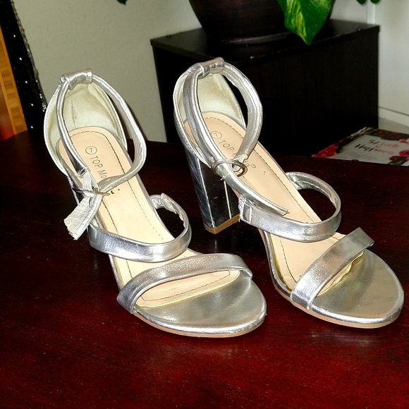 Top Moda chunky high heel silver sandals. - Picture 1 of 4